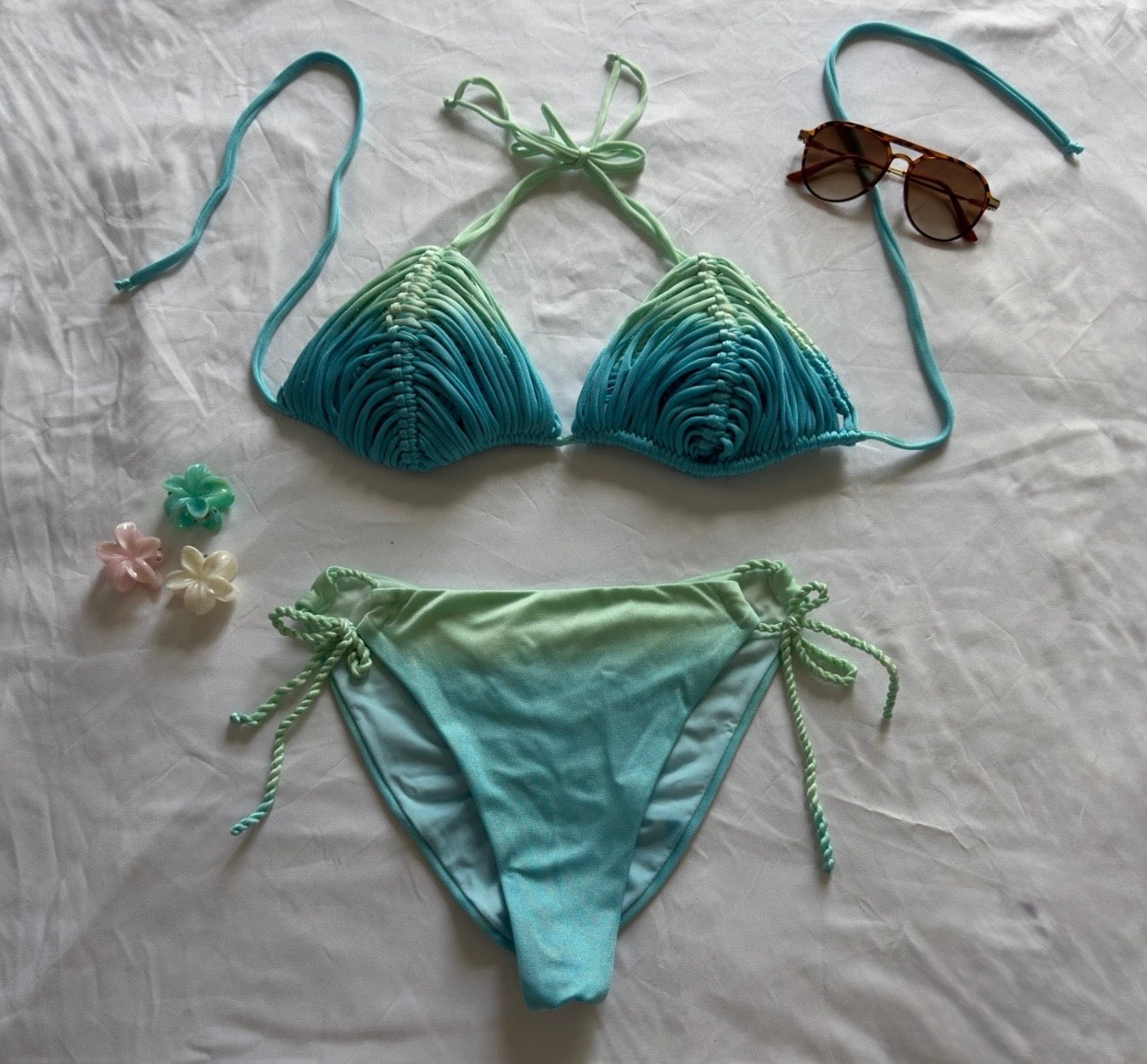 Hilos Bikini