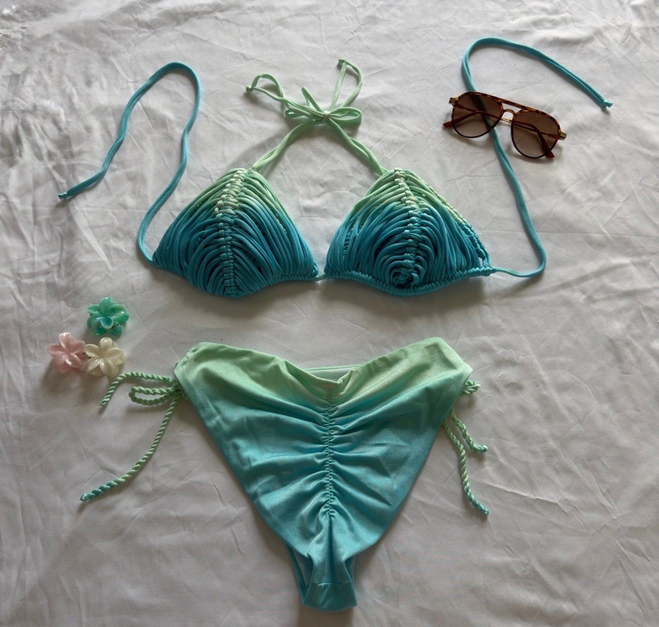 Hilos Bikini